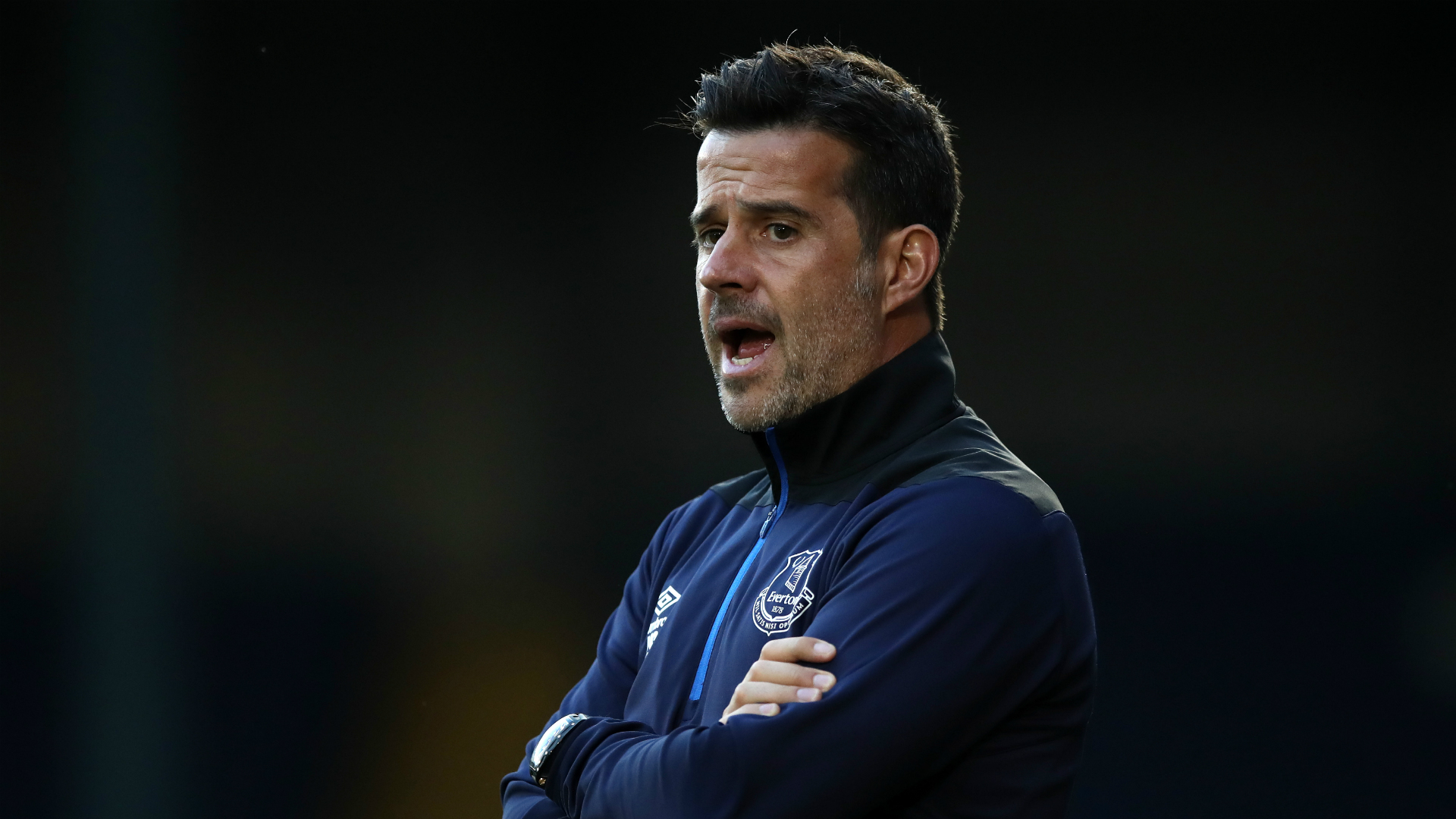 这位年轻人 这位年轻人